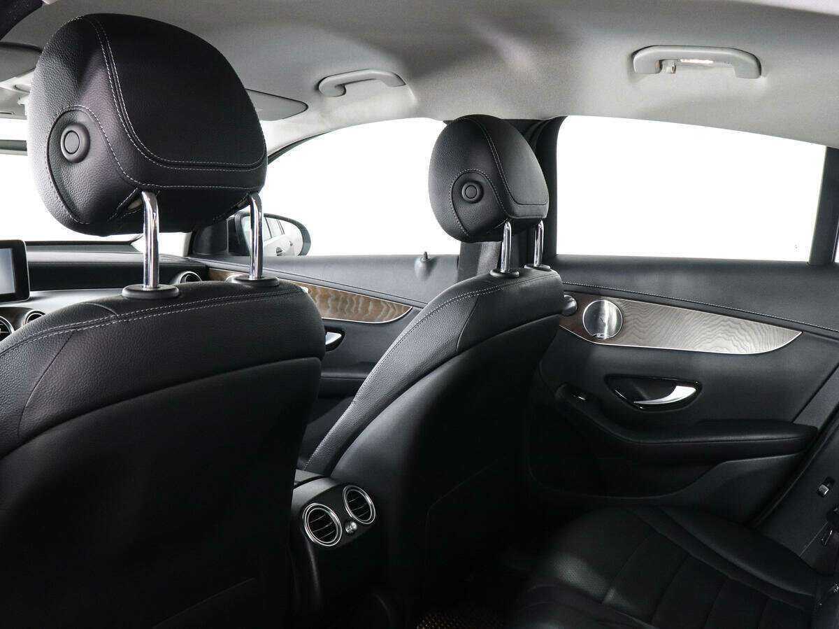 Mercedes-Benz GLC Coupe 300, 2017 Фото №12