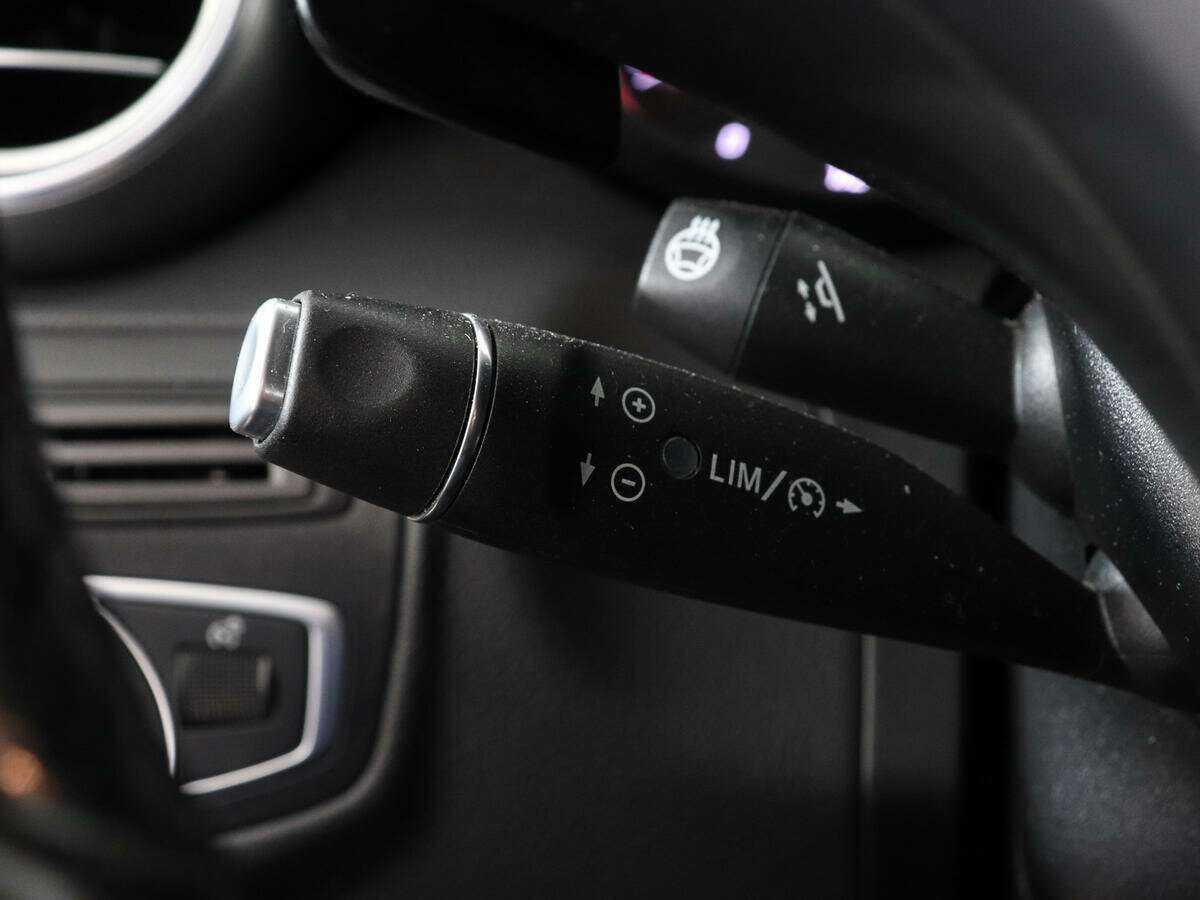 Mercedes-Benz GLC Coupe 300, 2017 Фото №13