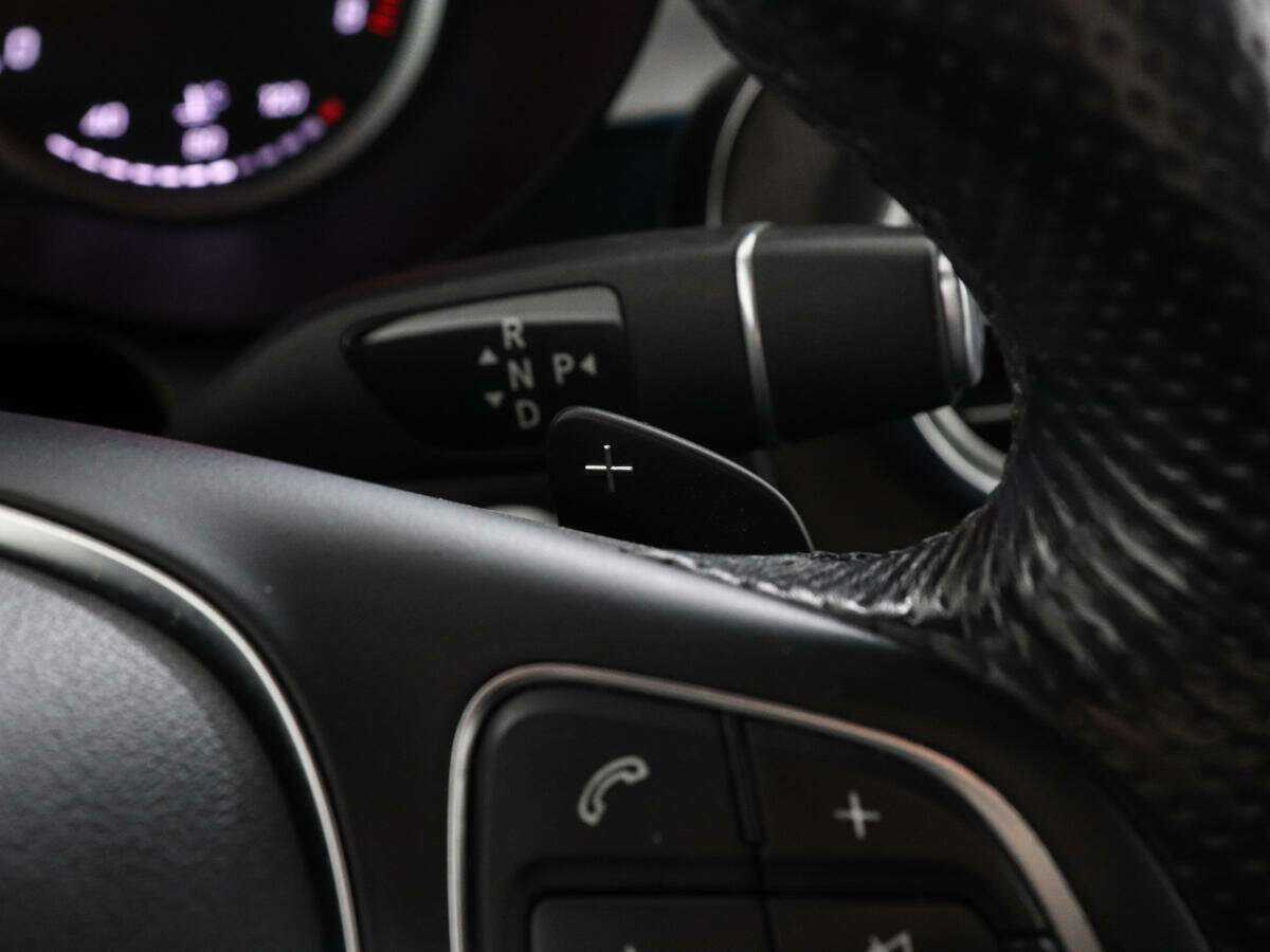 Mercedes-Benz GLC Coupe 300, 2017 Фото №14