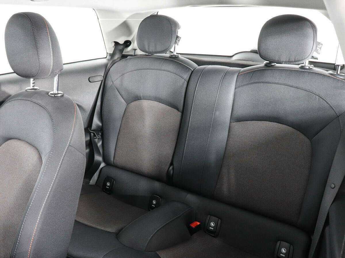 Mini Hatch Cooper, 2018 Фото №11