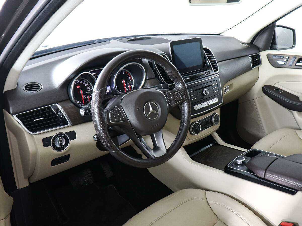 Mercedes-Benz GLE 300, 2016 Фото №8
