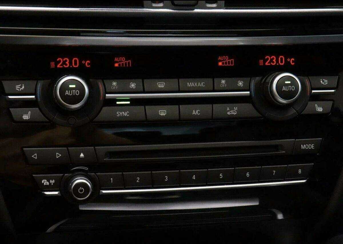 BMW X6 40d, 2016 Фото №14