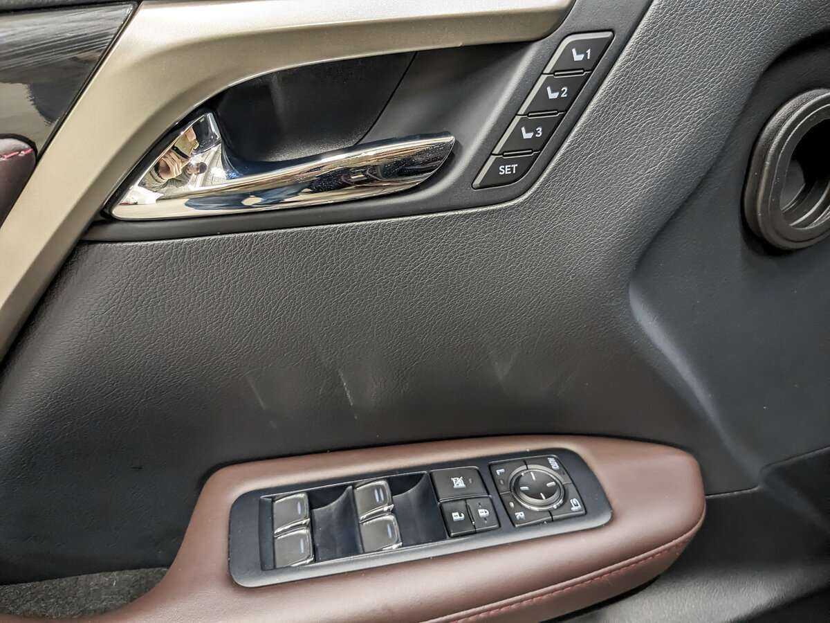 Lexus RX 300, 2019 Фото №16