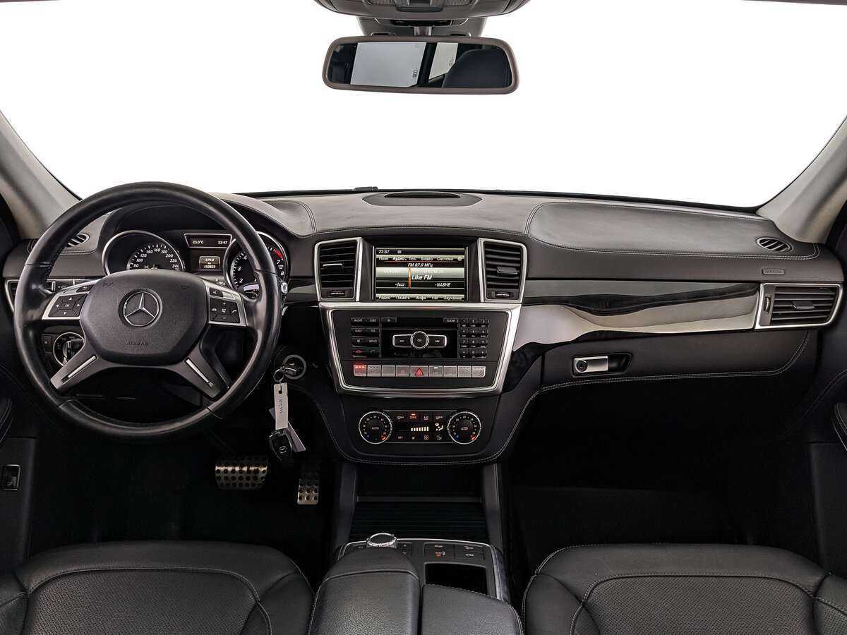 Mercedes-Benz GL-Класс 400, 2014 Фото №10