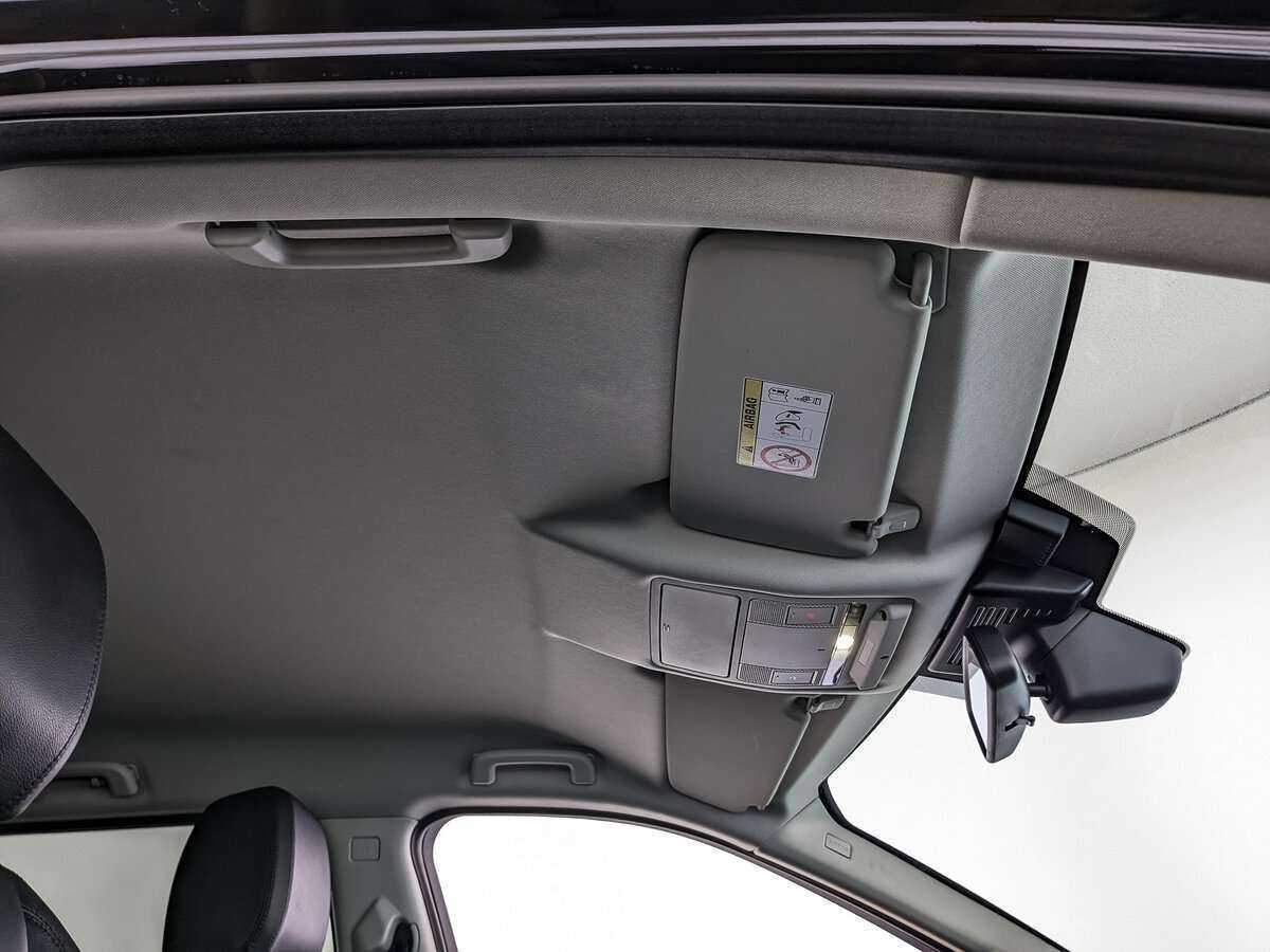 Land Rover Discovery Sport, 2017 Фото №23