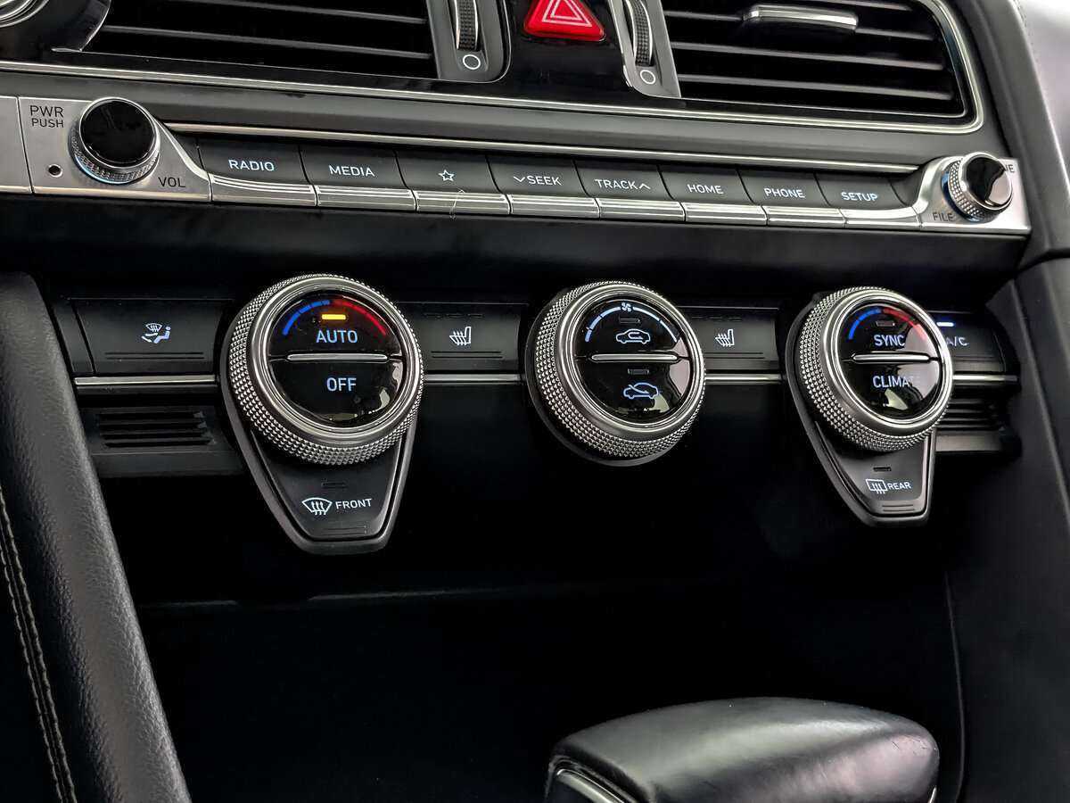 Genesis G70, 2019 Фото №16