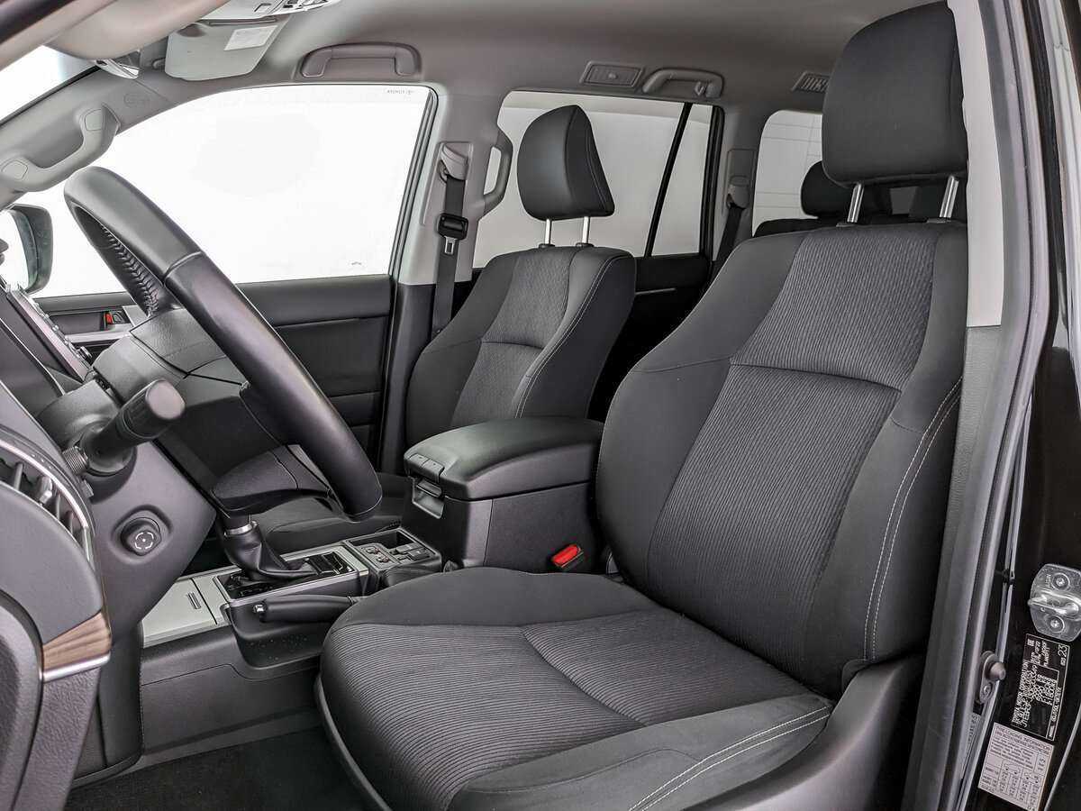 Toyota Land Cruiser Prado, 2021 Фото №15