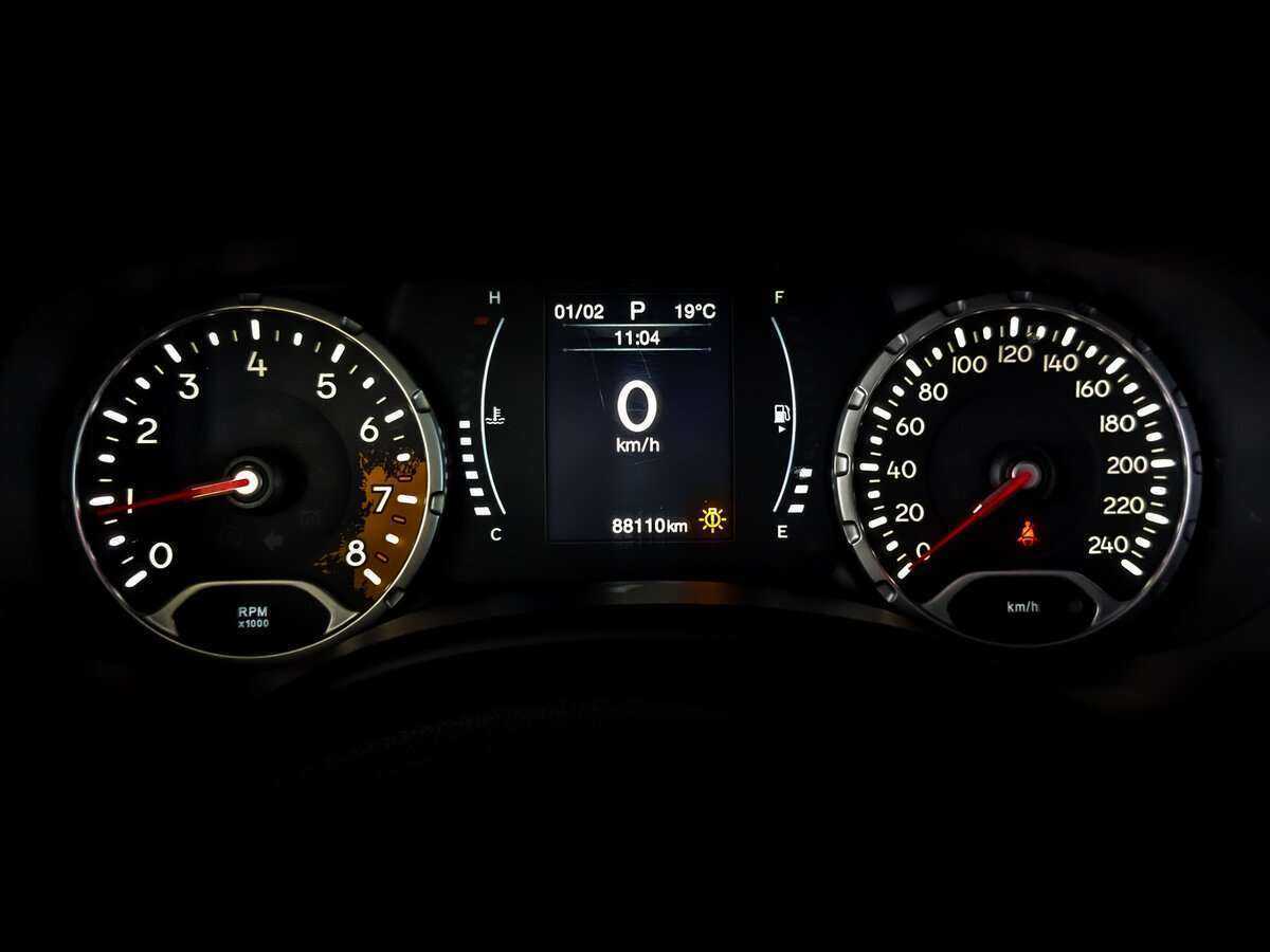 Jeep Renegade, 2018 Фото №11