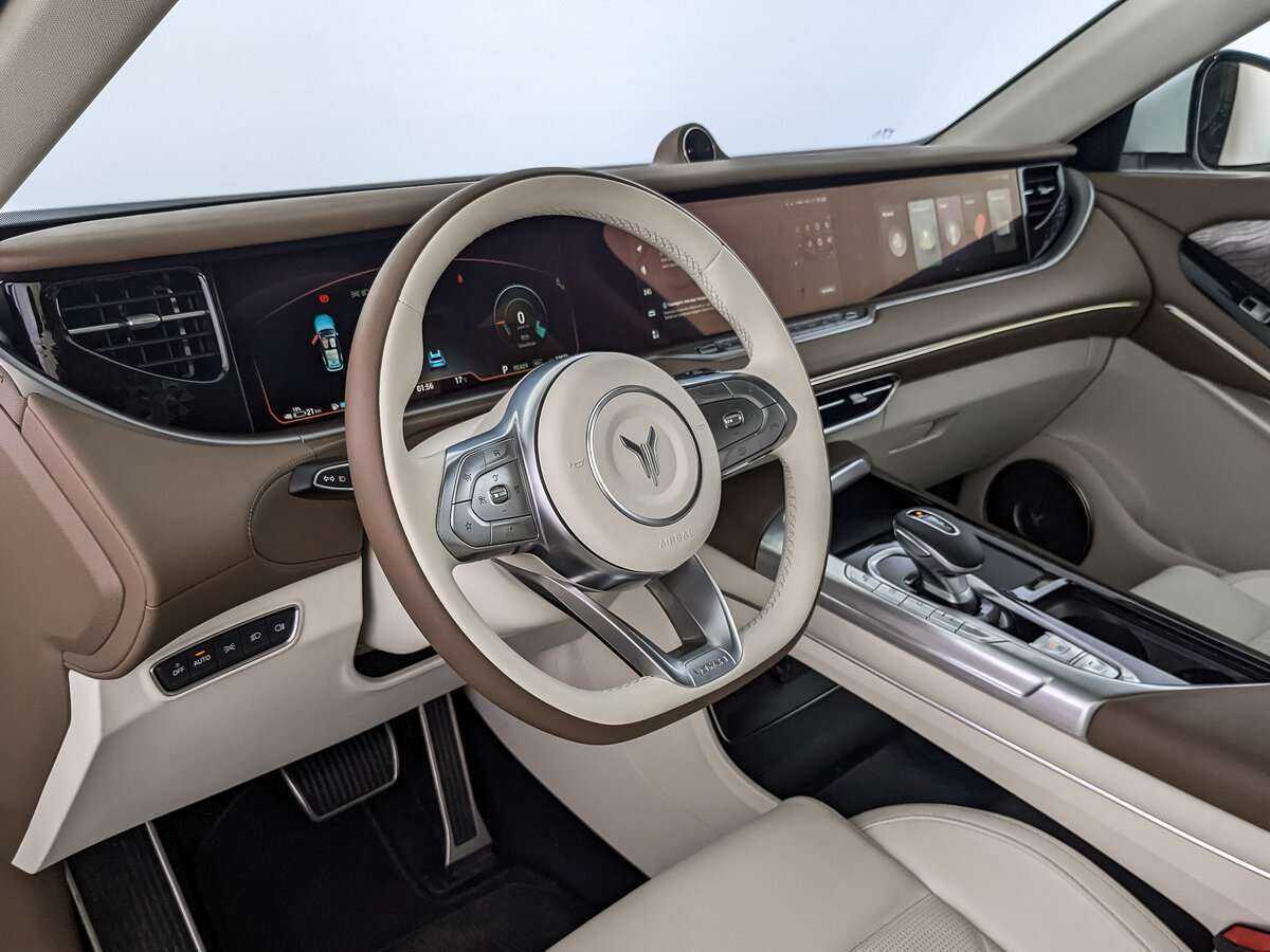 Voyah Free EVR, 2023 Фото №10