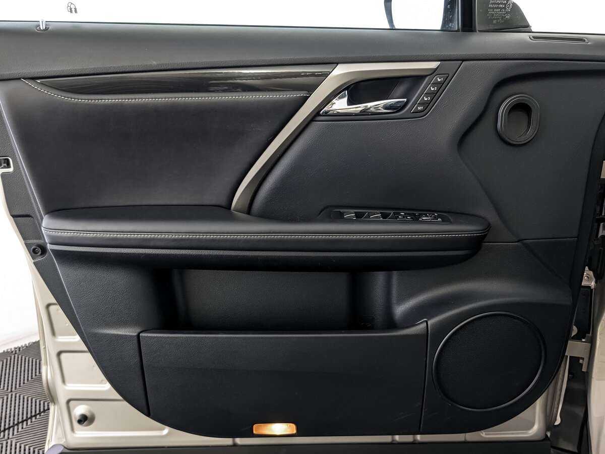 Lexus RX 300, 2019 Фото №15