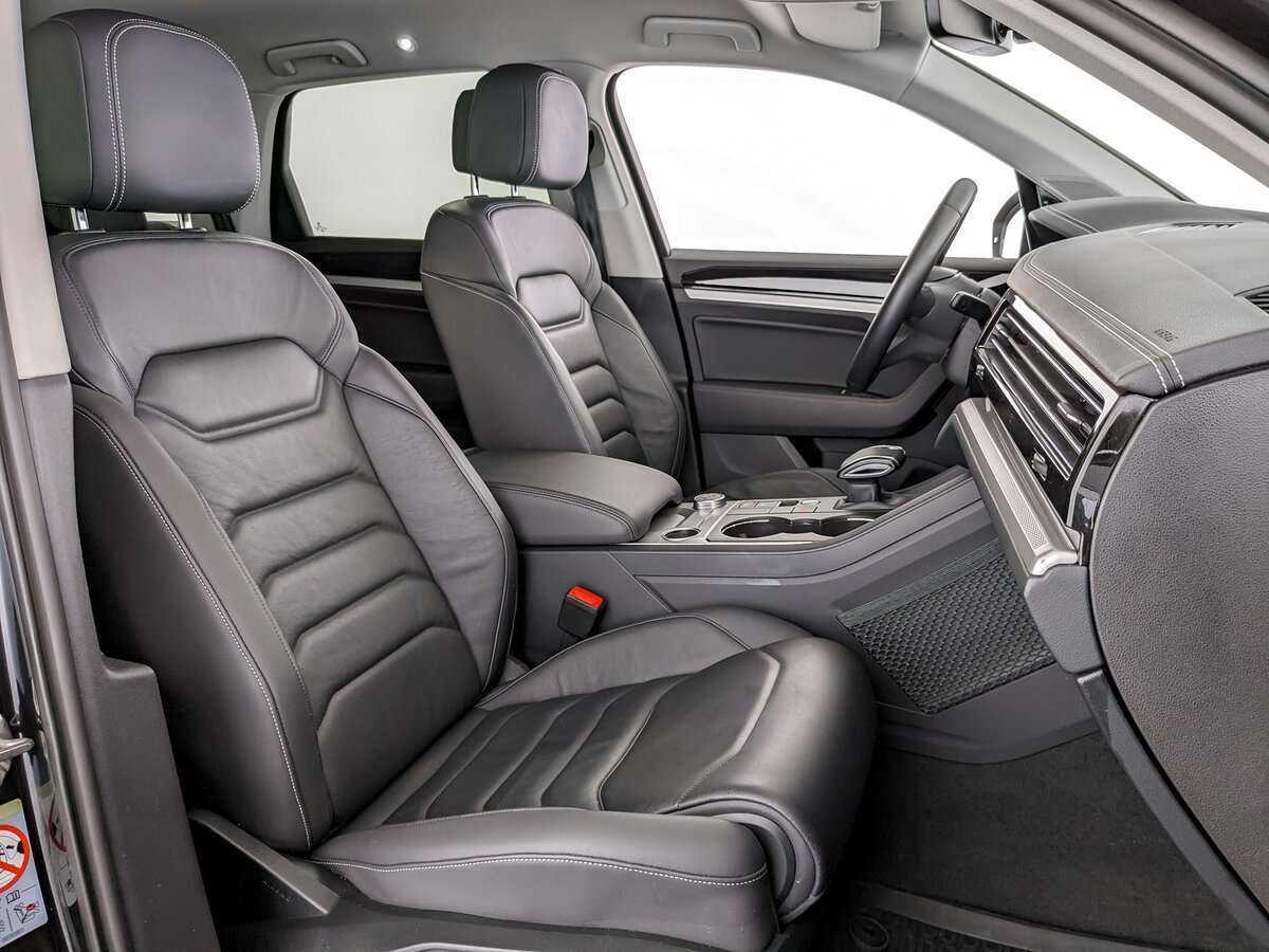 Volkswagen Touareg, 2021 Фото №24