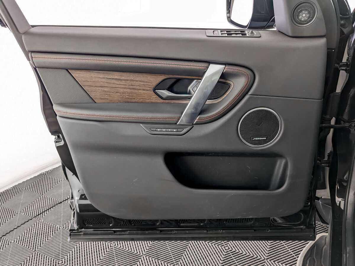 Land Rover Discovery Sport, 2022 Фото №14