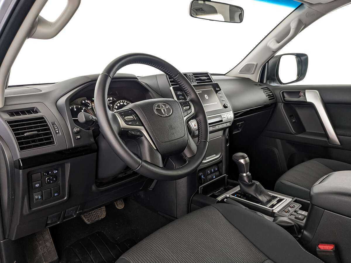 Toyota Land Cruiser Prado, 2022 Фото №10