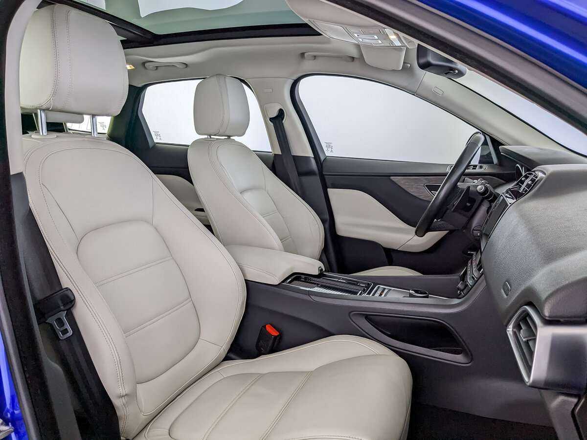Jaguar F-Pace, 2017 Фото №23