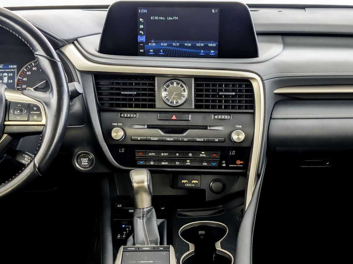 Lexus RX 300, 2020 Фото №13