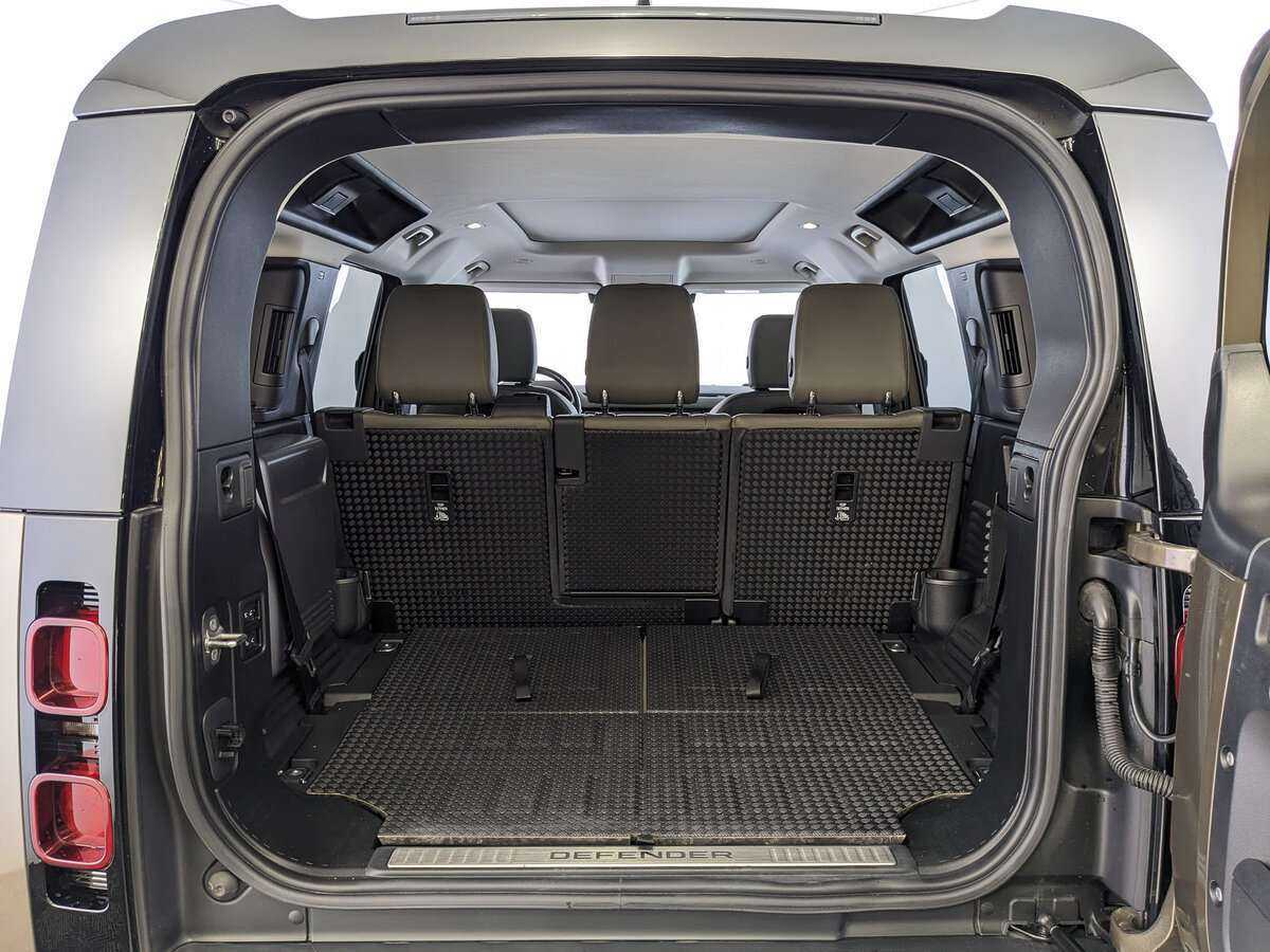 Land Rover Defender 110, 2020 - 73 000 км. | Фото №8