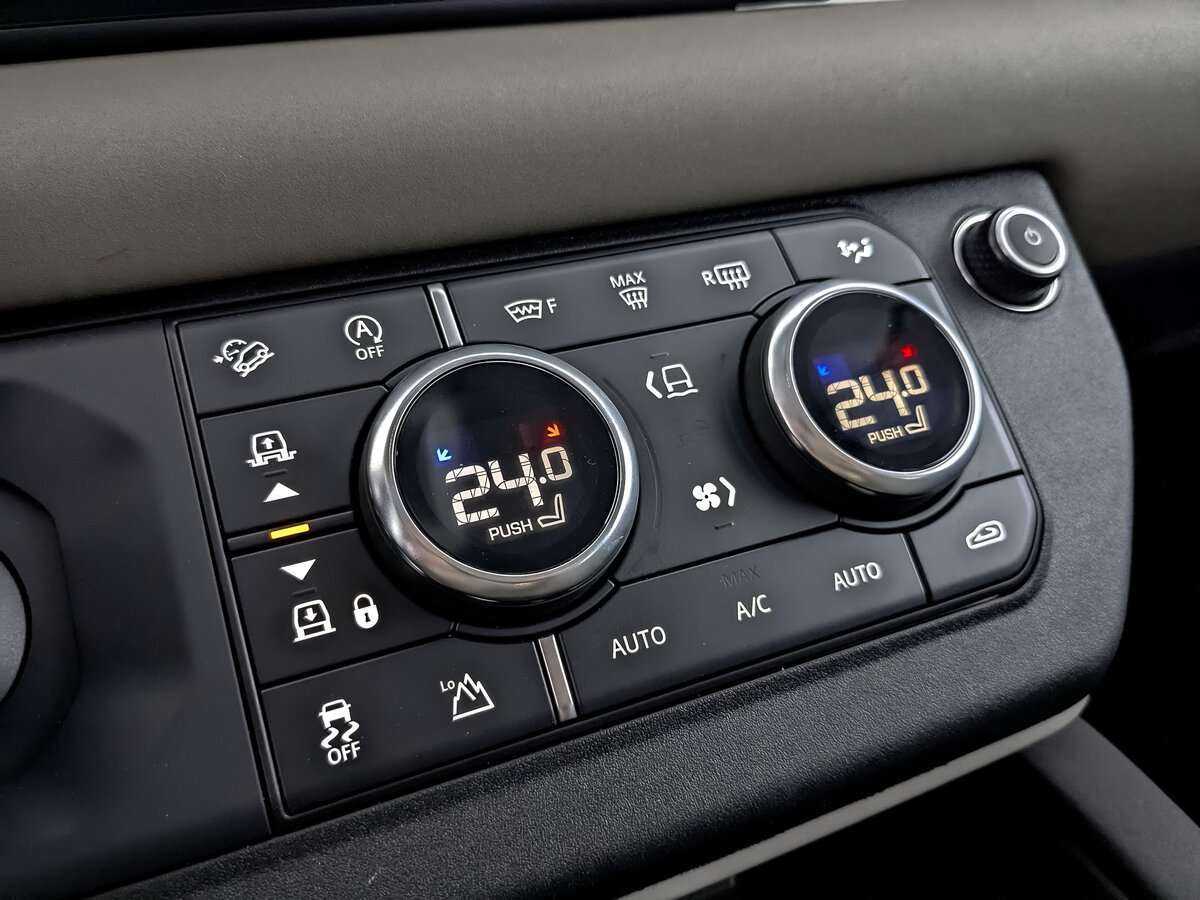 Land Rover Defender 110, 2020 Фото №25