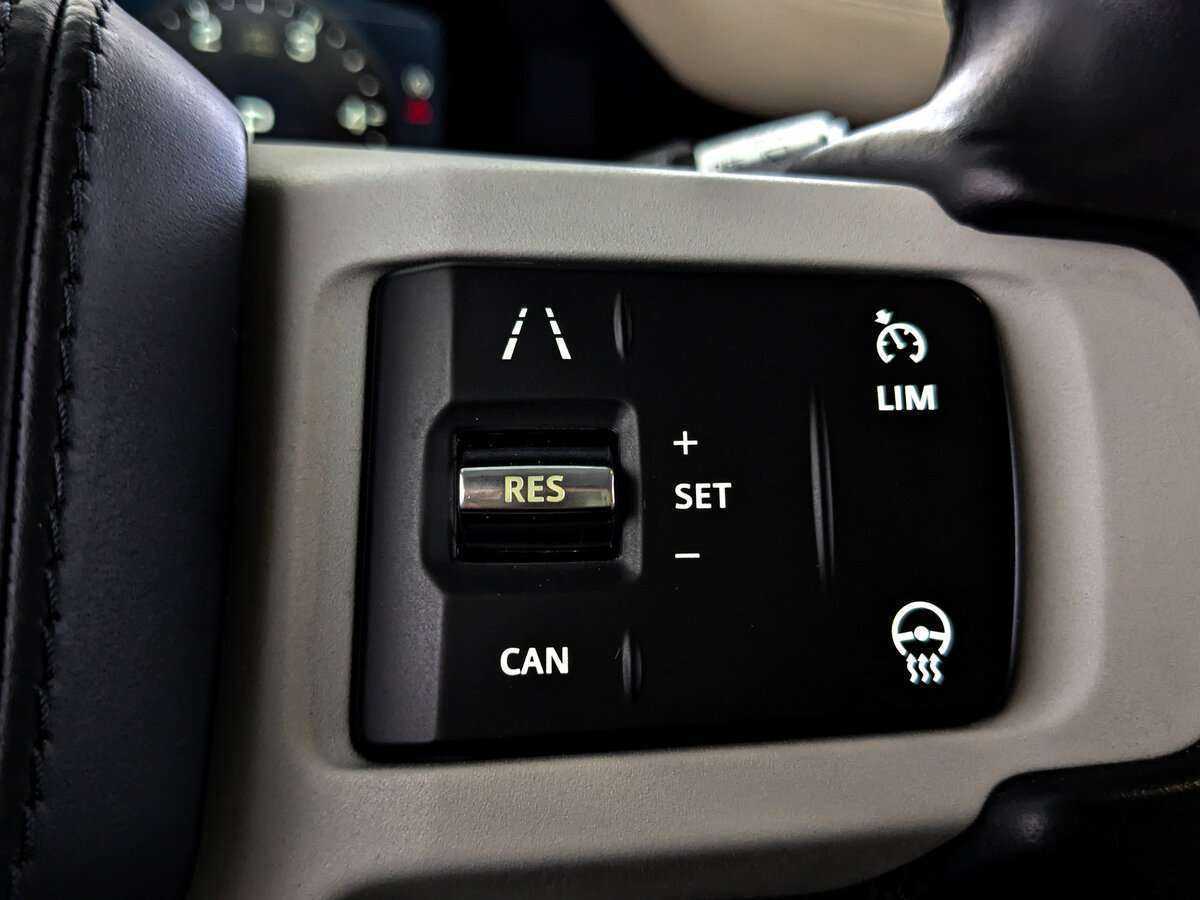 Land Rover Defender 110, 2021 Фото №21