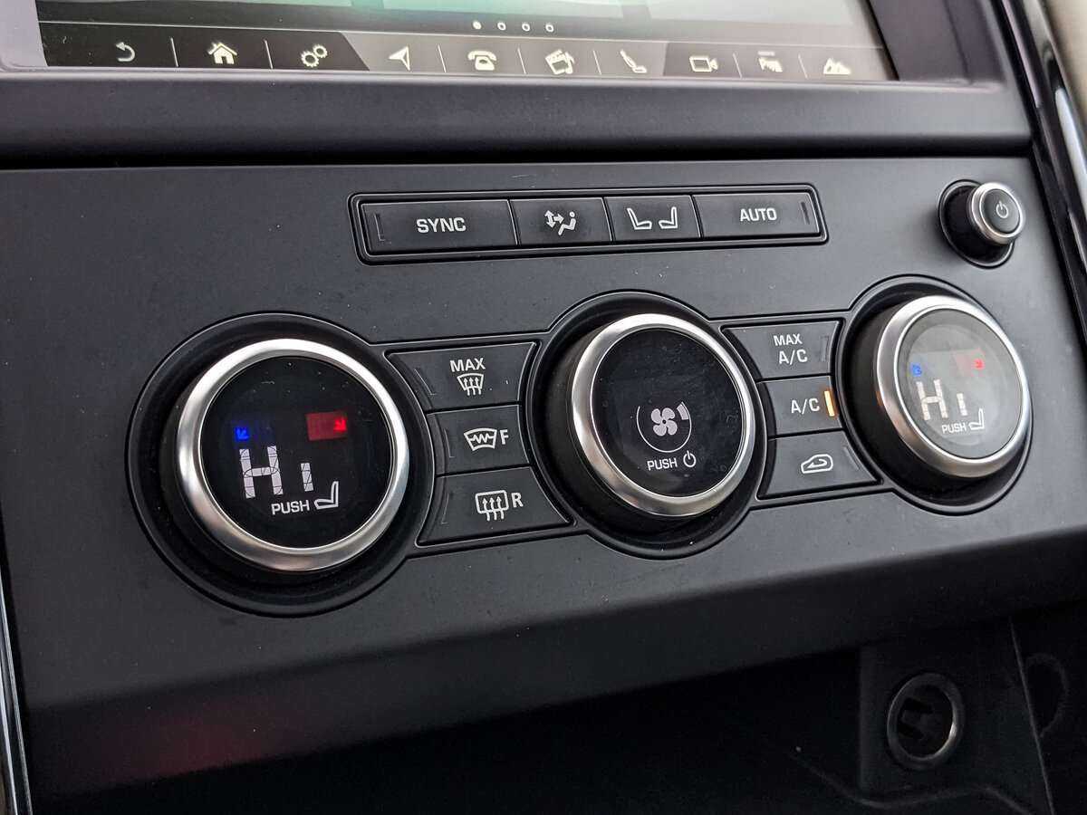 Land Rover Discovery, 2018 Фото №23