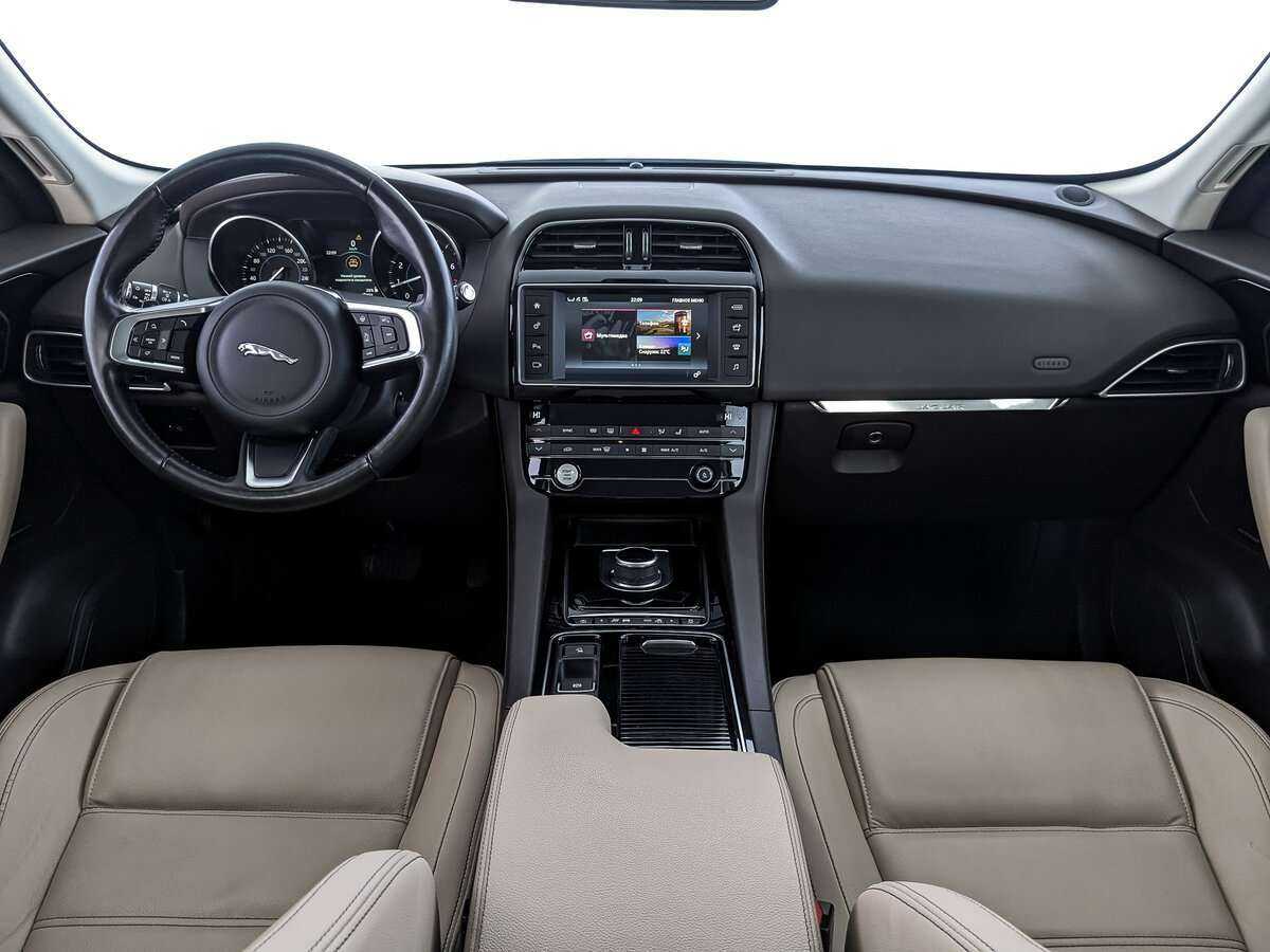Jaguar F-Pace, 2018 Фото №10