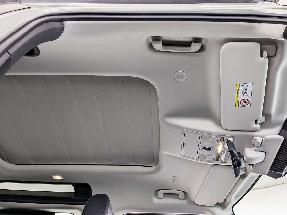 Land Rover Defender 90, 2021 Фото №14