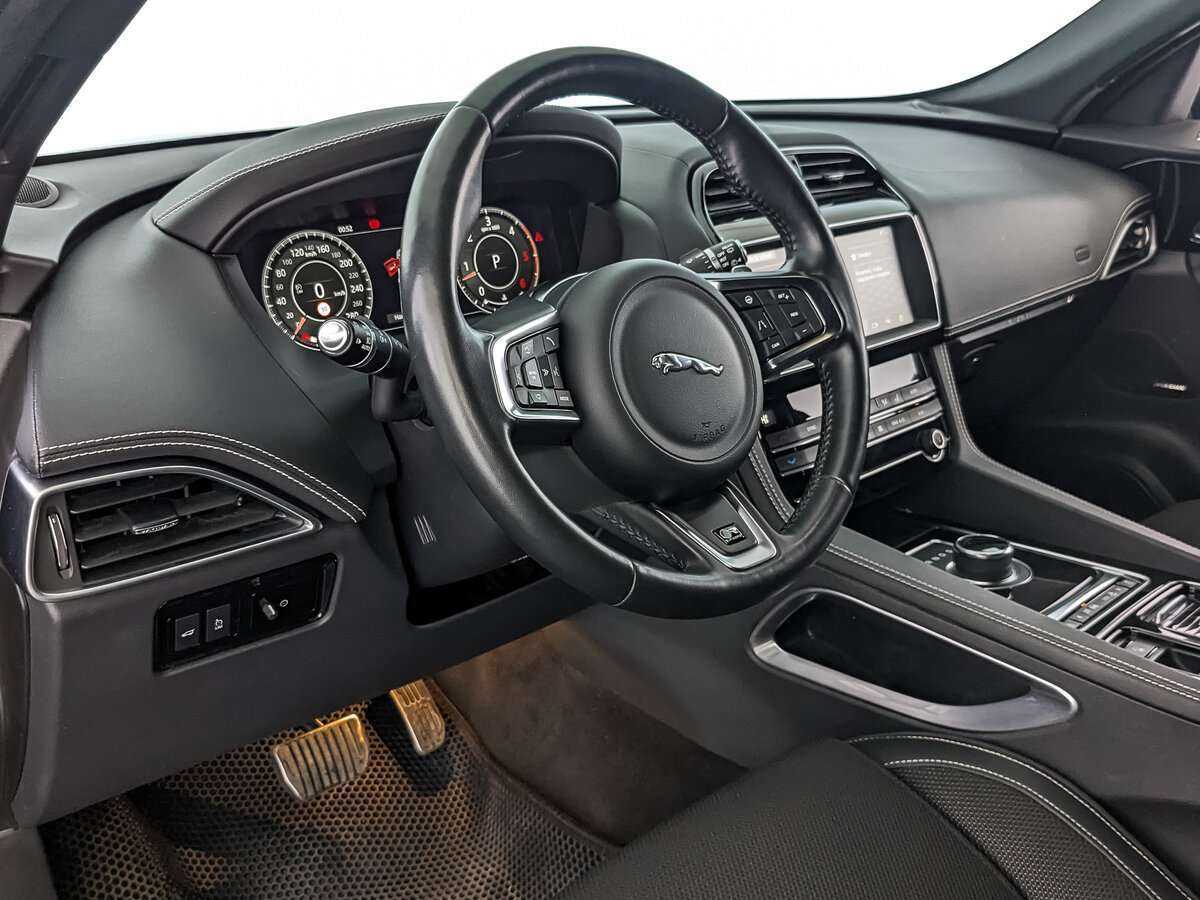 Jaguar F-Pace, 2019 Фото №11