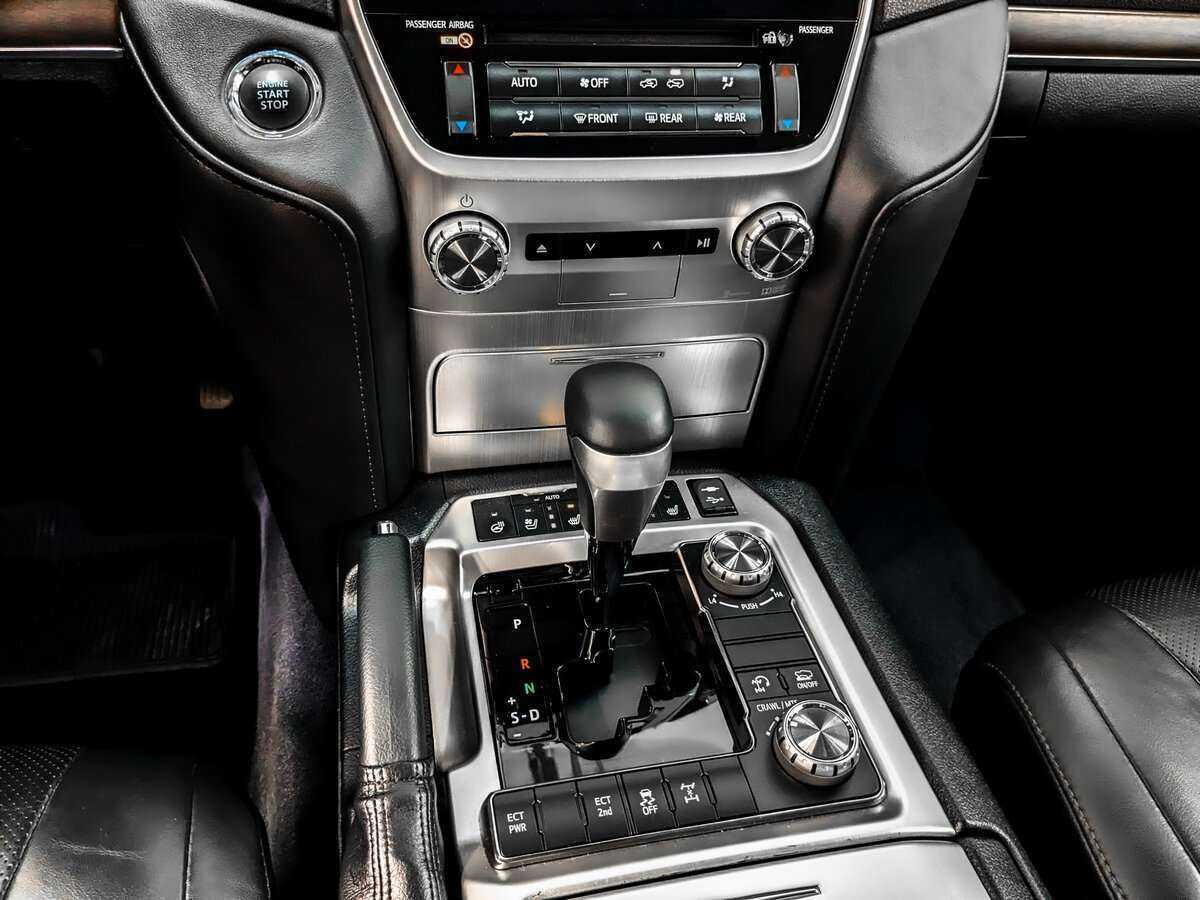 Toyota Land Cruiser, 2017 Фото №20