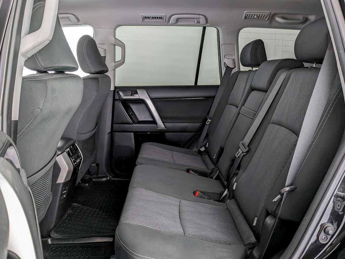 Toyota Land Cruiser Prado, 2018 Фото №10