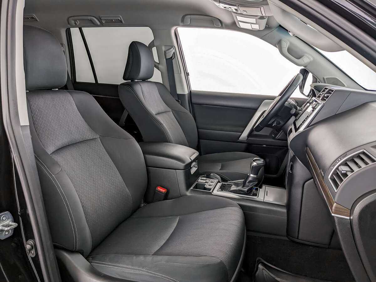 Toyota Land Cruiser Prado, 2018 Фото №20