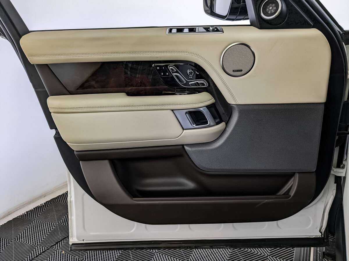 Land Rover Range Rover, 2020 Фото №14