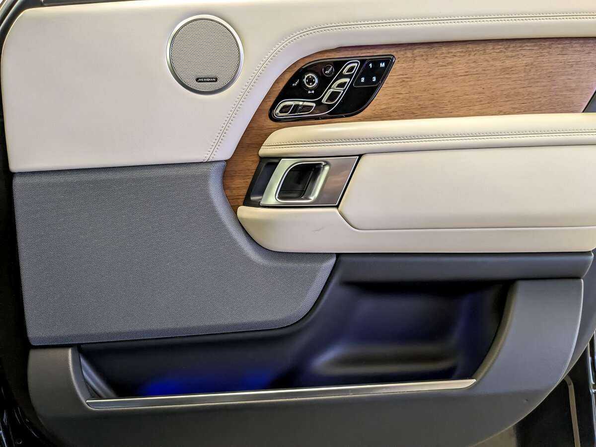 Land Rover Range Rover Long, 2018 Фото №20