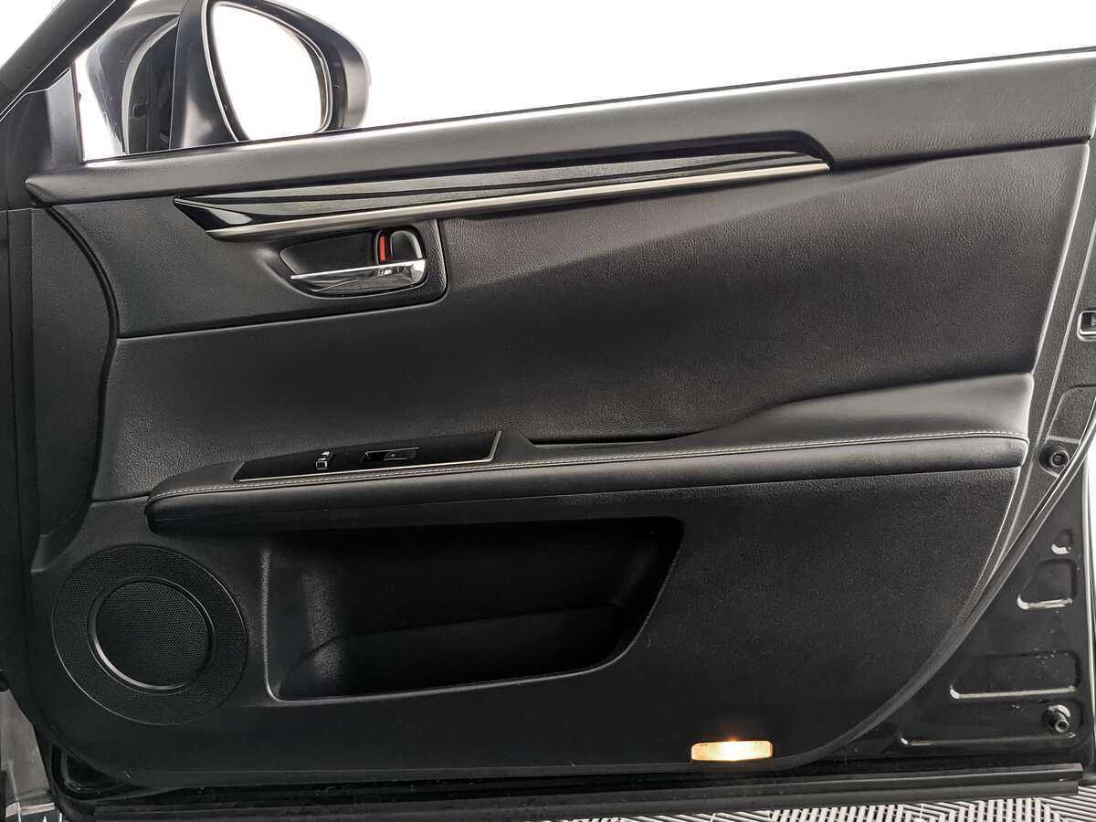 Lexus ES 200, 2018 Фото №21