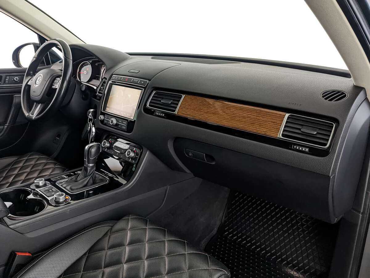 Volkswagen Touareg, 2017 Фото №9