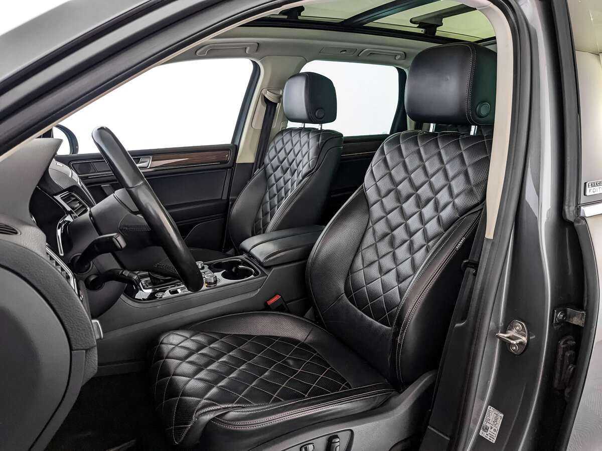 Volkswagen Touareg, 2017 Фото №15