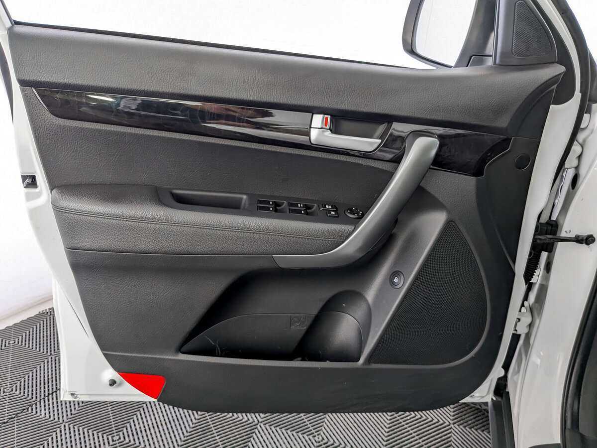 Kia Sorento, 2018 Фото №14