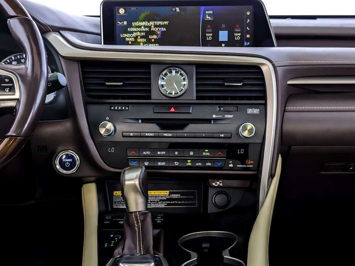 Lexus RX 450h, 2018 Фото №13