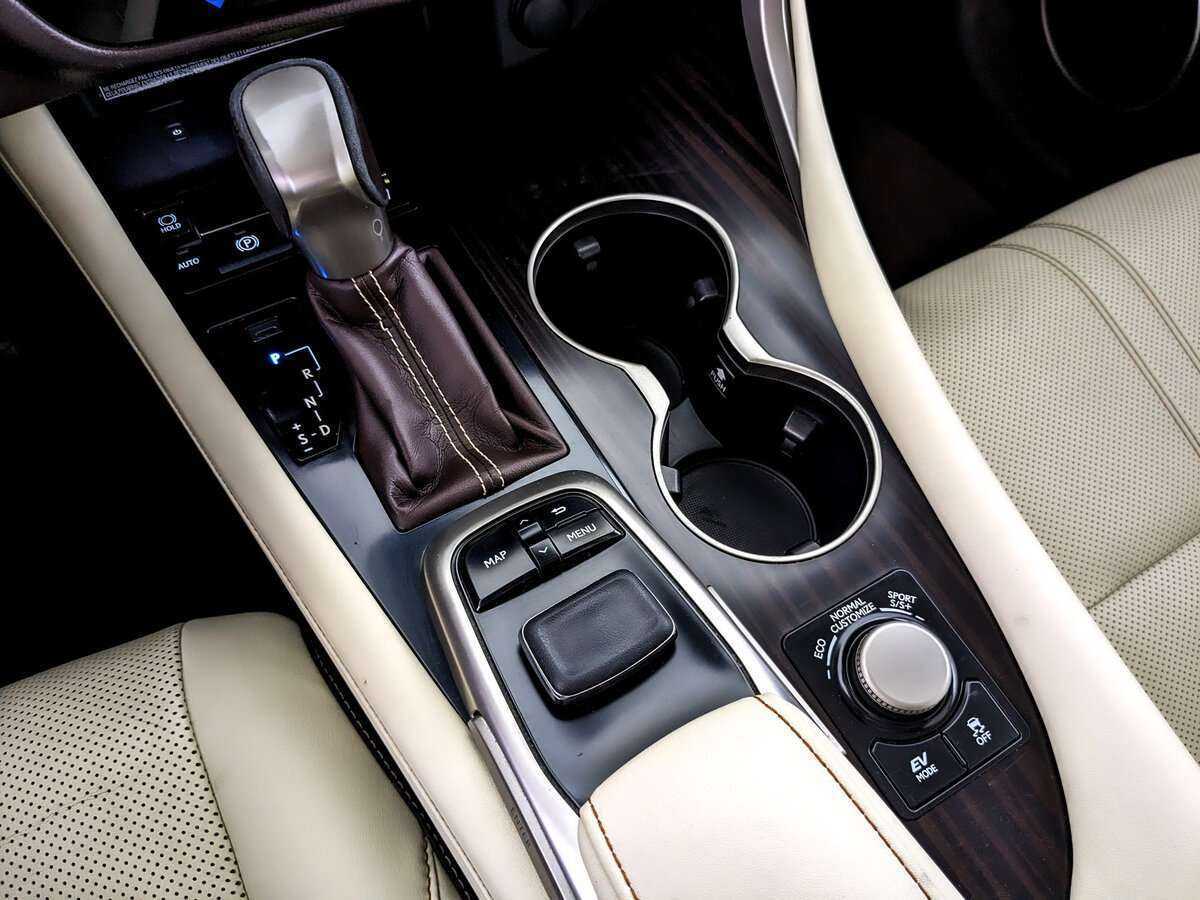 Lexus RX 450h, 2018 Фото №22