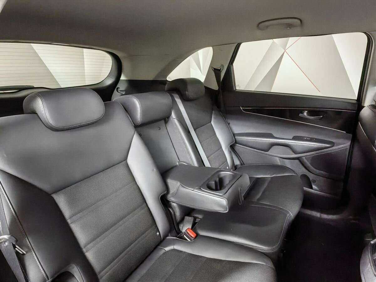 Kia Sorento, 2019 Фото №13