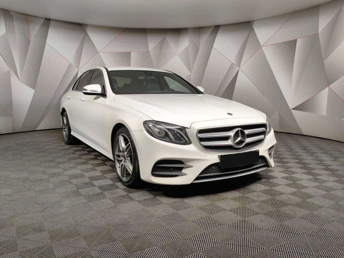 Mercedes-Benz E-Класс 220 d, 2020 - 106 124 км. | Фото №3