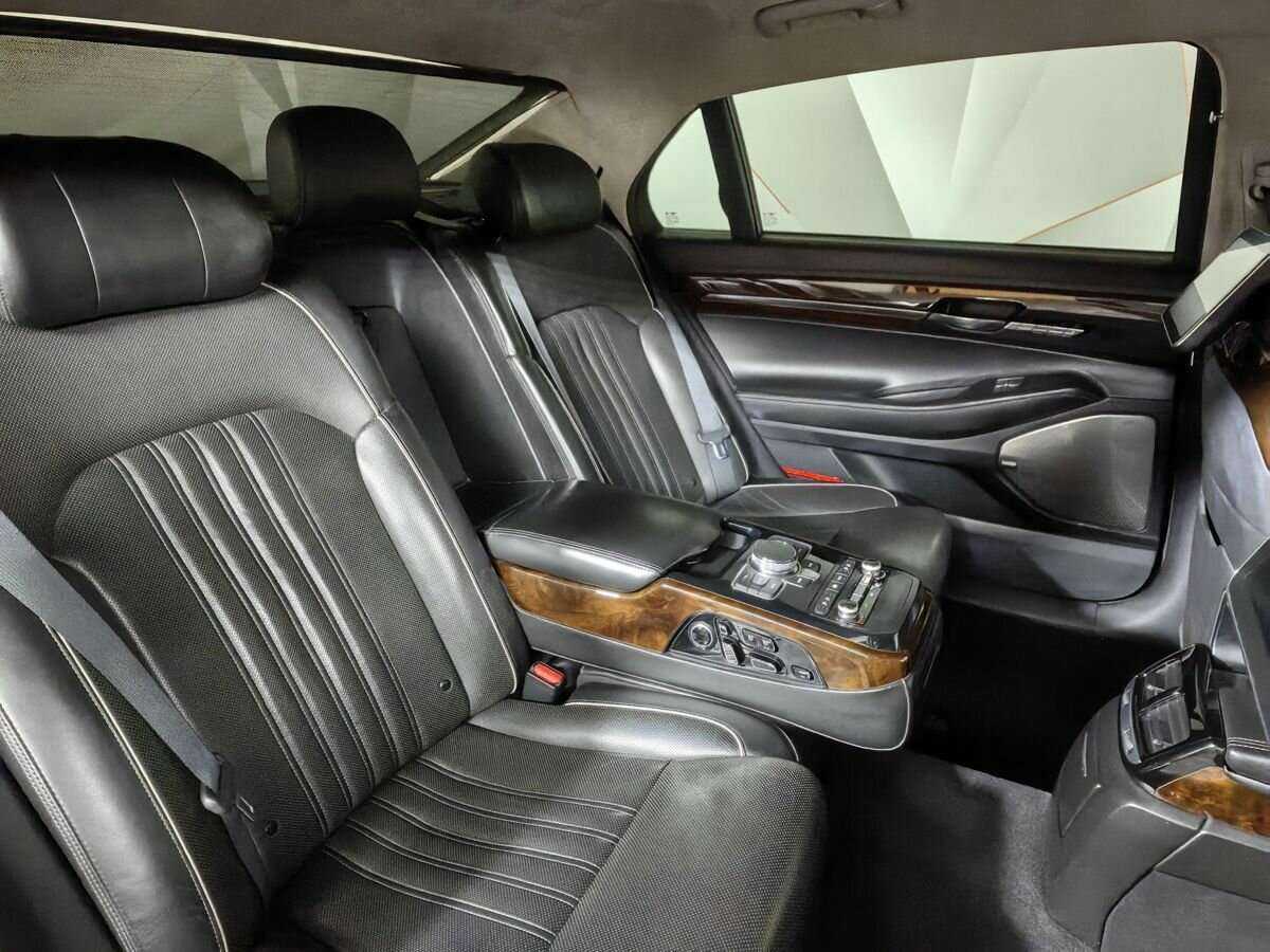 Genesis G90, 2016 Фото №13