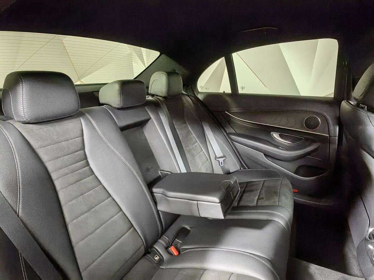Mercedes-Benz E-Класс 200, 2021 Фото №13