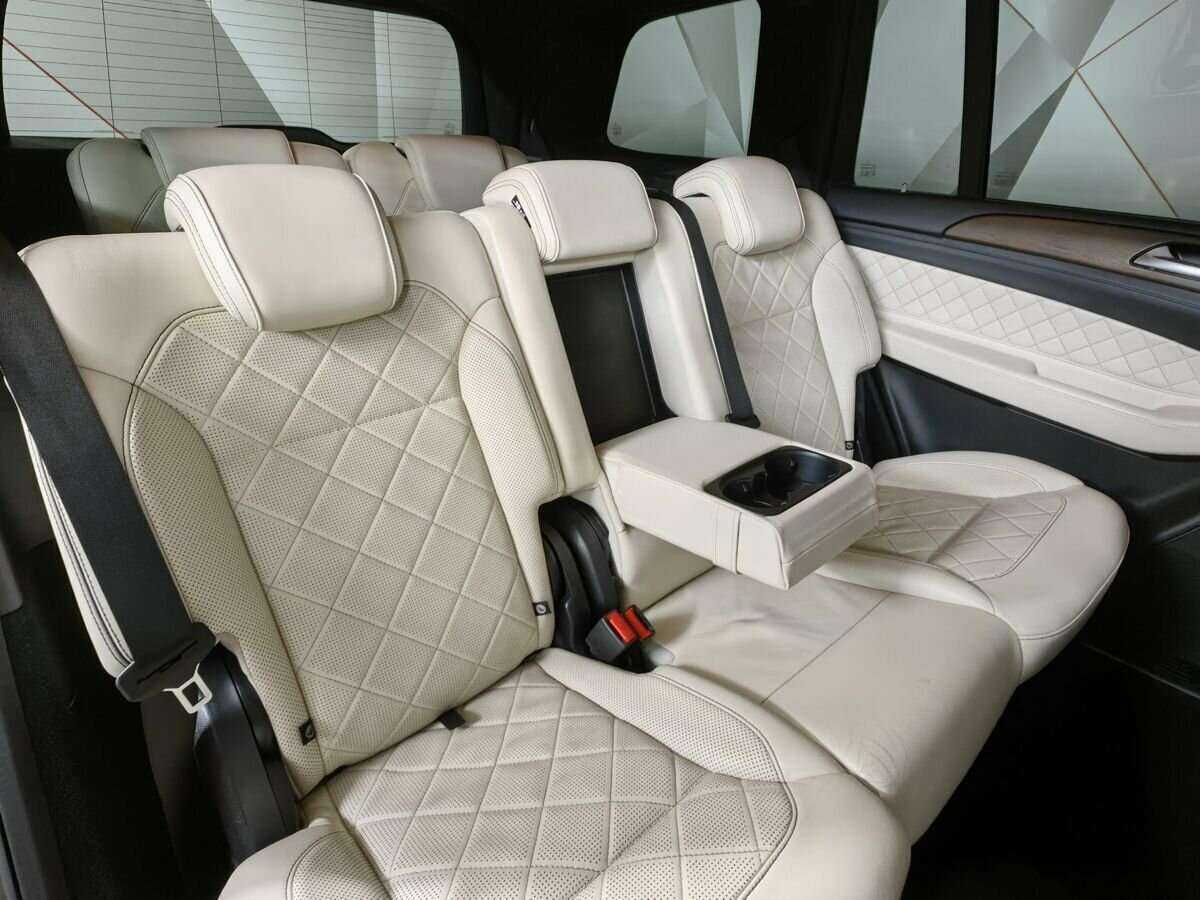 Mercedes-Benz GLS 400, 2016 Фото №13