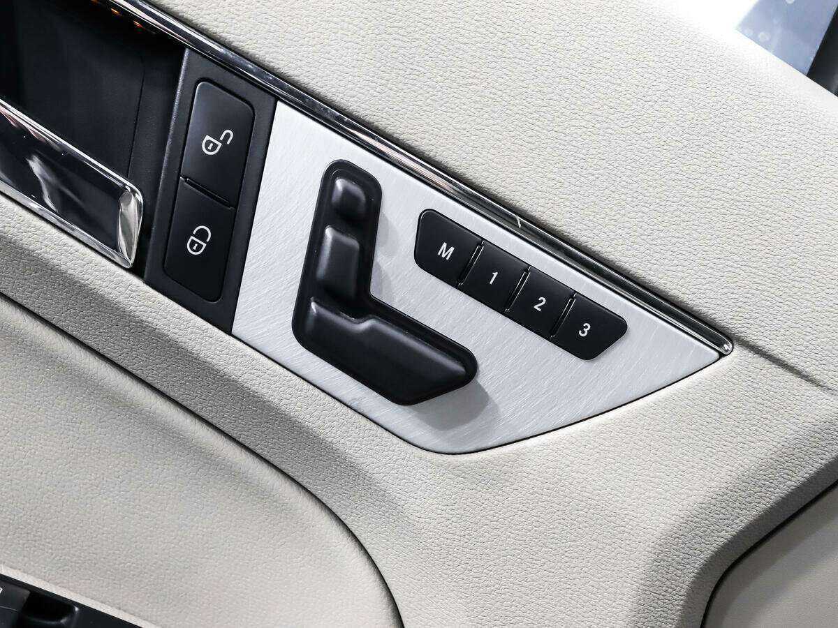 Mercedes-Benz E-Класс 250 7G-Tronic, 2012 Фото №10