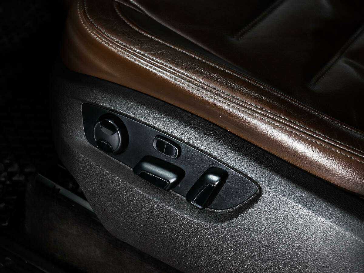 Volkswagen Touareg, 2011 Фото №10