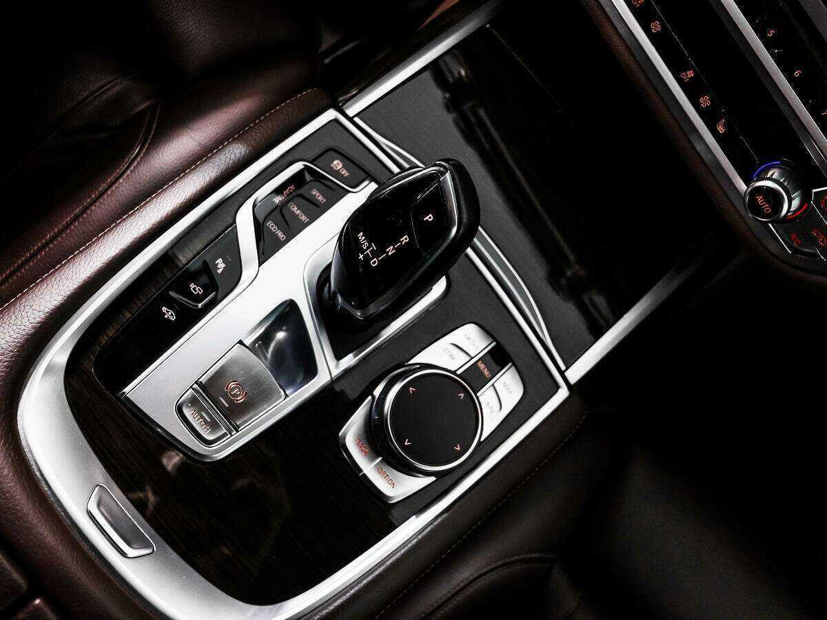BMW 7 серии 730d xDrive, 2016 Фото №12
