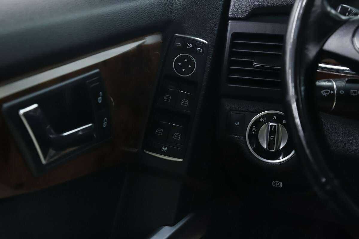 Mercedes-Benz GLK-Класс 350, 2011 Фото №12