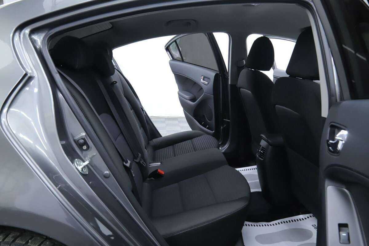 Kia Cerato, 2018 Фото №16