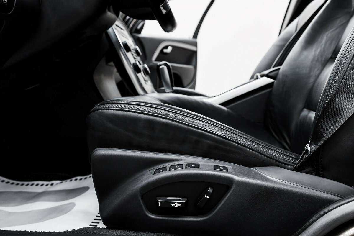 Volvo XC70, 2011 Фото №7