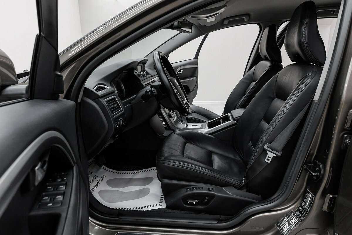 Volvo XC70, 2011 Фото №8