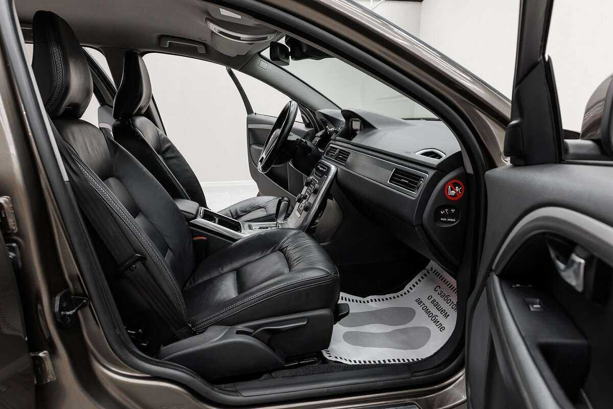 Volvo XC70, 2011 Фото №14